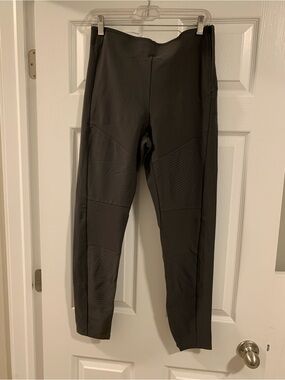 Athleta Black Ribbed Panel Leggings
